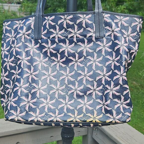 Kate Spade Broome Street Navy And Neutral High Heel Pinwheel Tote - Picture 4 of 10